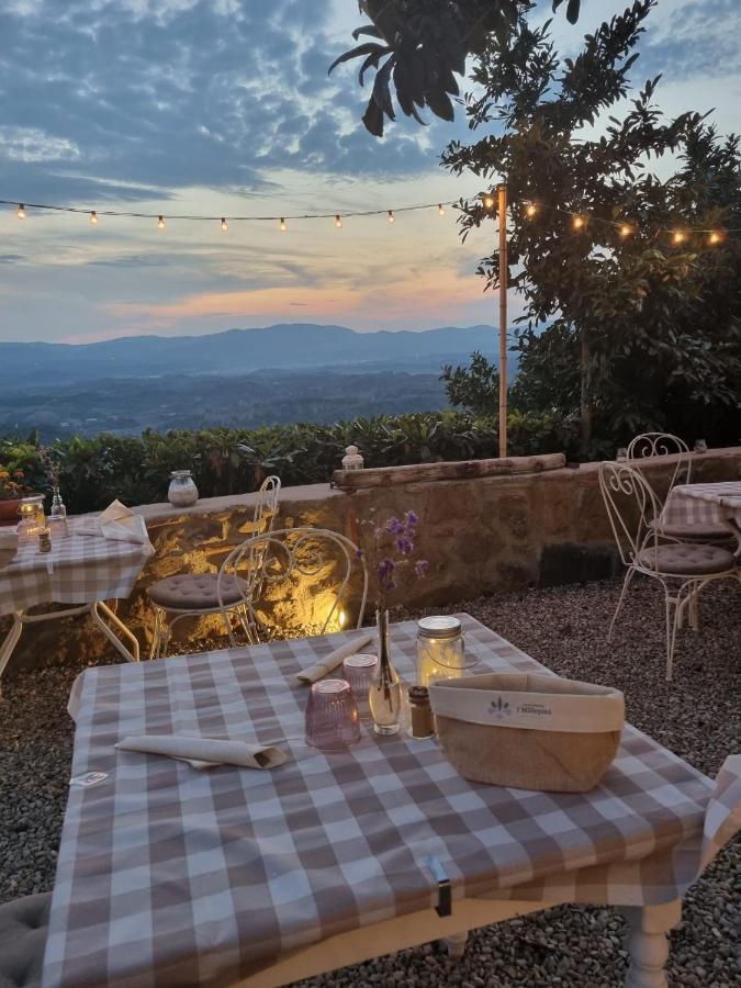 Agriturismo I Millepini Case Malva Екстериор снимка